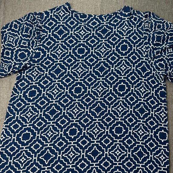 LuLaRoe Shortsleeve Shirt Top Women's XL Round Neck Blue & White Geometric - Picture 10 of 10